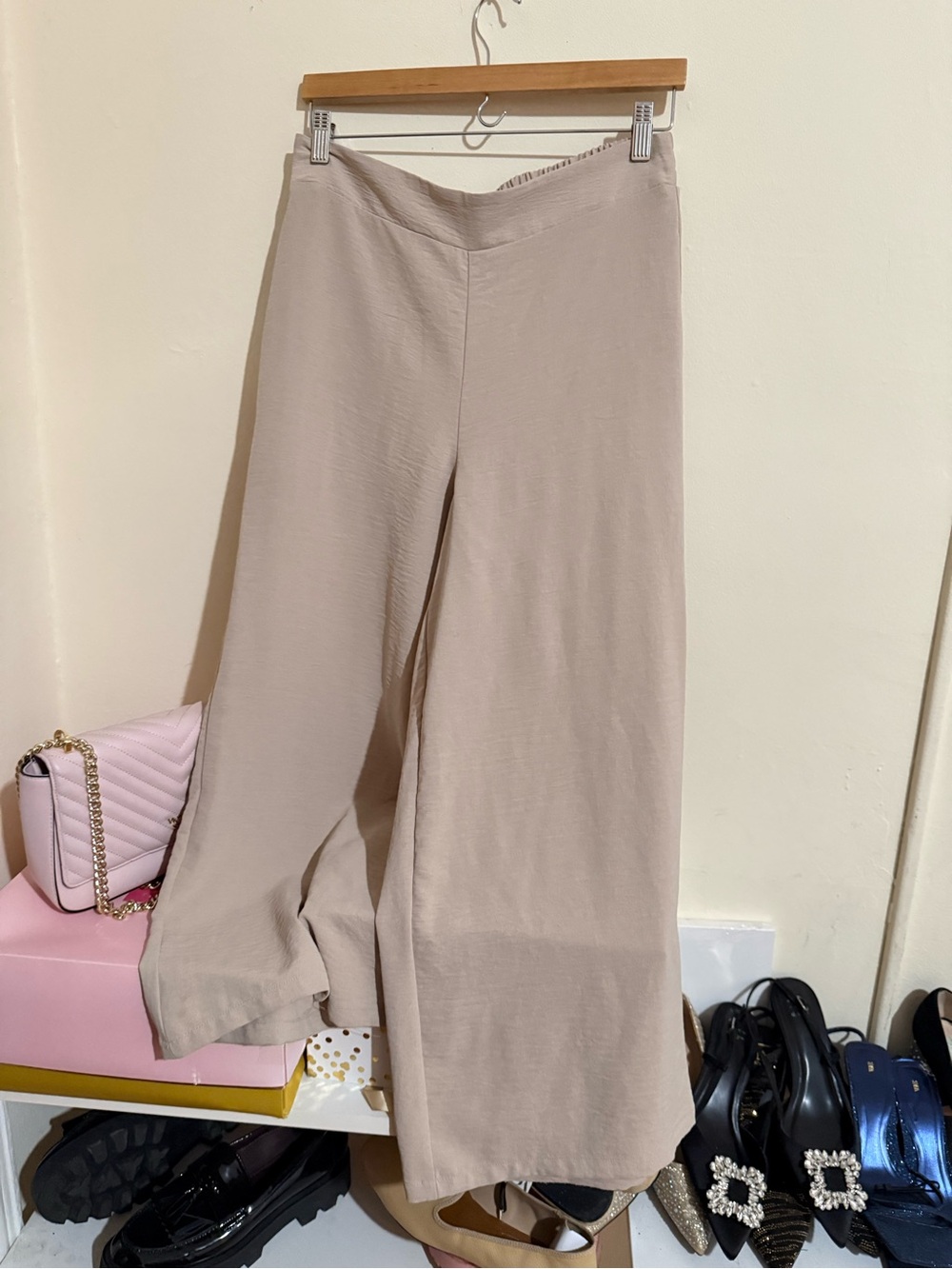 Adrianna Papell light taupe pull-on wide leg pants